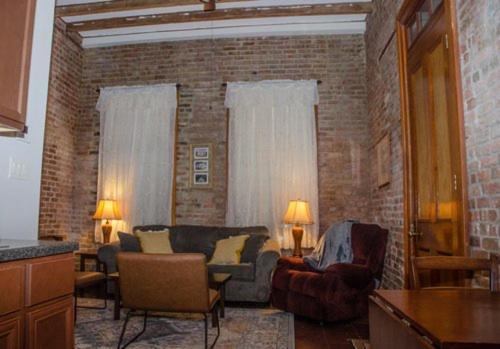 Jean Lafitte House Hotel New Orleans Exterior photo