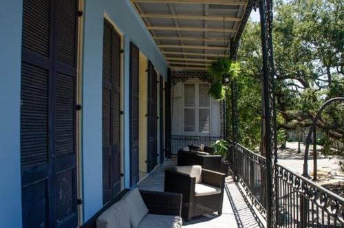 Jean Lafitte House Hotel New Orleans Exterior photo
