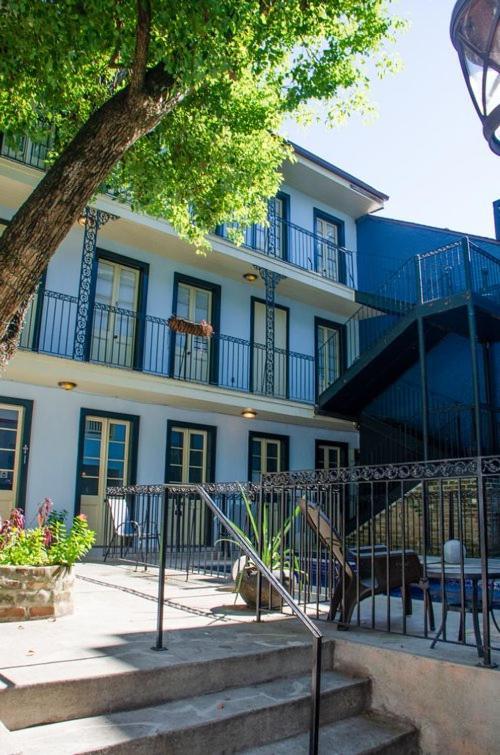 Jean Lafitte House Hotel New Orleans Exterior photo
